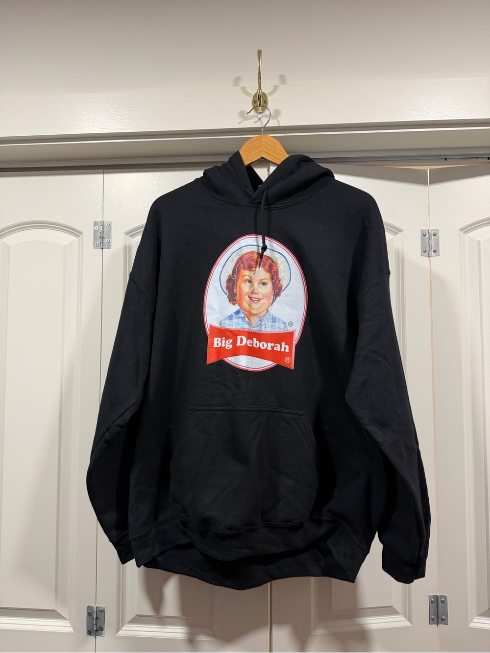 “BIG DEBORAH” Little Debbie Gildan Hoodie — UNISEX XL — NEW